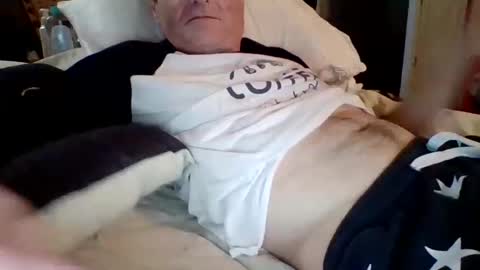 steviehard7 online show from February 10, 2:41 am