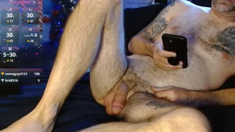 Snapshot of steviestiff chatting on December 1, 4:29 pm Steve online show from December 1, 4:29 pm