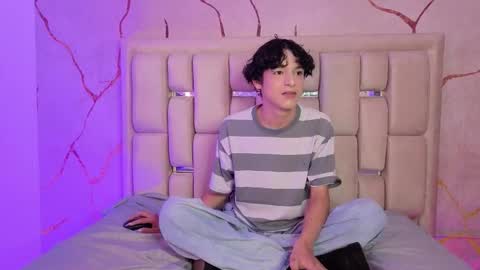 Sthepano  online show from February 24, 9:02 pm