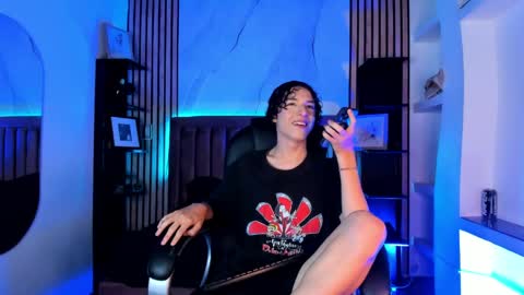Snapshot of sthepanodimonaco chatting on June 10, 4:23 am Sthepano online show from June 10, 4:23 am