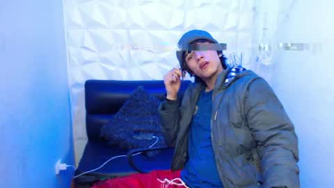 Stich online show from May 5, 4:09 am
