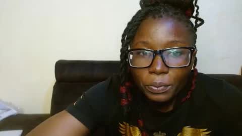 Snapshot of sticklavah chatting on November 1, 3:08 am sticklavah online show from November 1, 3:08 am