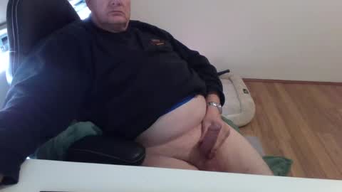 Snapshot of stiffyman55 chatting on July 28, 3:46 am stiffyman55 online show from July 28, 3:46 am