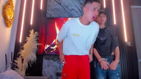 Snapshot of stiiveen_24cm chatting on October 11, 10:36 am Stiven brendan online show from October 11, 10:36 am