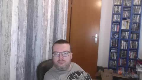 Snapshot of still_alive1985 chatting on September 11, 9:20 am Oliver online show from September 11, 9:20 am