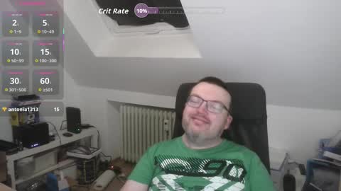 Snapshot of still_alive1985 chatting on November 24, 6:02 am Oliver online show from November 24, 6:02 am