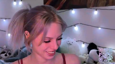 Snapshot of stillsweety chatting on February 10, 5:06 pm stillsweety online show from February 10, 5:06 pm