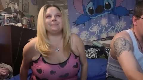 Tasha and Drew online show from November 12, 9:32 am