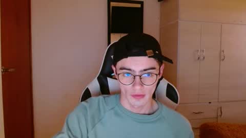 stiv_grant online show from January 18, 12:04 pm