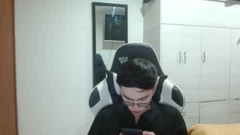 stiv_grant online show from February 2, 9:08 am