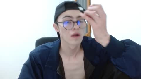 stiv_grant online show from April 30, 1:34 am