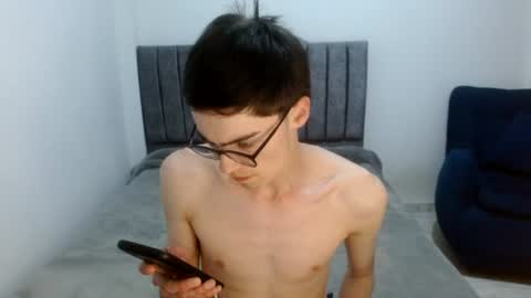 Snapshot of stiv_grant chatting on June 19, 12:26 am stiv_grant online show from June 19, 12:26 am