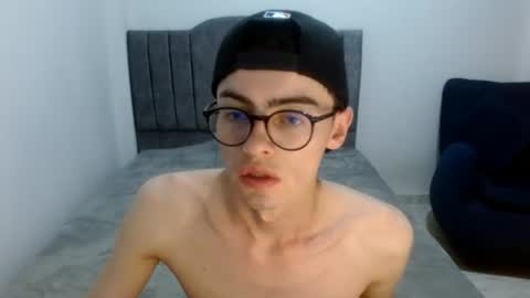 Snapshot of stiv_grant chatting on June 24, 10:58 am stiv_grant online show from June 24, 10:58 am