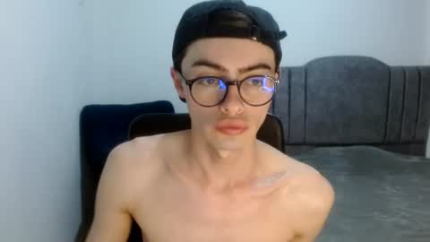 Snapshot of stiv_grant chatting on June 30, 11:33 am stiv_grant online show from June 30, 11:33 am
