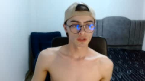 Snapshot of stiv_grant chatting on July 20, 12:25 am stiv_grant online show from July 20, 12:25 am