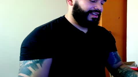 Snapshot of stiven253958 chatting on June 30, 3:46 pm stiven253958 online show from June 30, 3:46 pm