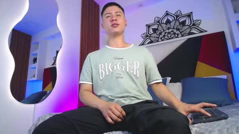 stiven online show from March 4, 12:33 pm