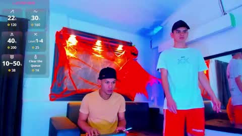 friends online show from October 20, 4:13 am