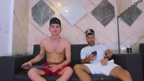 friends online show from February 15, 7:51 am