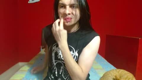 Snapshot of stivnhot chatting on March 9, 11:56 pm stivnhot online show from March 9, 11:56 pm