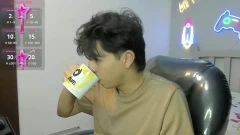 Stiwen online show from January 10, 7:59 pm