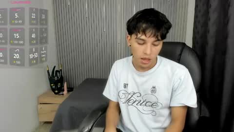 Snapshot of stiwentwink chatting on May 29, 2:26 pm Stiwen online show from May 29, 2:26 pm
