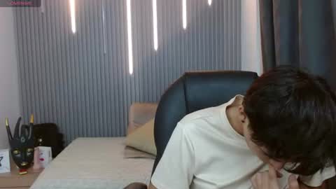 Snapshot of stiwentwink chatting on June 15, 1:35 pm Stiwen online show from June 15, 1:35 pm