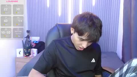 Snapshot of stiwentwink chatting on June 26, 2:54 pm Stiwen online show from June 26, 2:54 pm