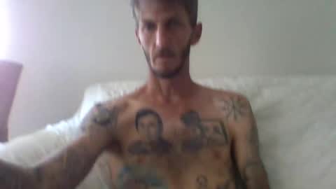 Snapshot of stix35 chatting on March 7, 10:01 am stix35 online show from March 7, 10:01 am