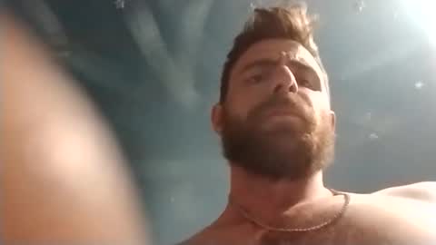 Snapshot of stokely571996 chatting on April 7, 12:38 pm Oval2022 online show from April 7, 12:38 pm