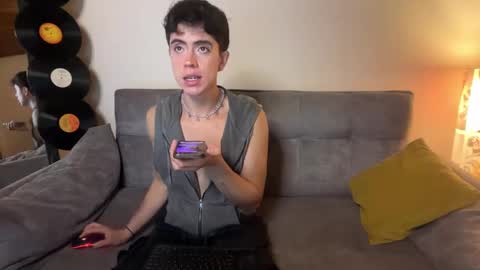 Stolas online show from February 12, 11:44 pm