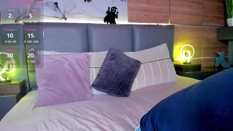 Snapshot of stone_lee_ chatting on November 1, 2:57 am Stone Lee online show from November 1, 2:57 am