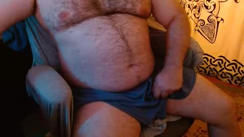 Stonerbear42 online show from October 2, 8:10 am