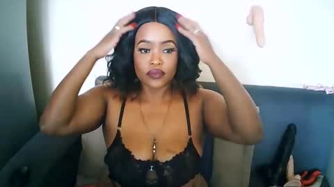 Snapshot of stormie955 chatting on December 15, 11:55 am stormie955 online show from December 15, 11:55 am