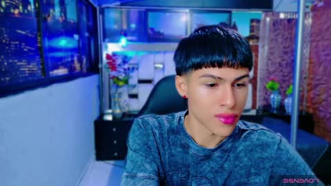 Snapshot of stormluxx chatting on December 2, 11:48 am stormluxx online show from December 2, 11:48 am