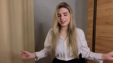 Luna online show from November 19, 3:01 pm