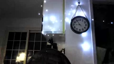 Snapshot of stormynorm14 chatting on December 25, 1:53 am stormynorm14 online show from December 25, 1:53 am