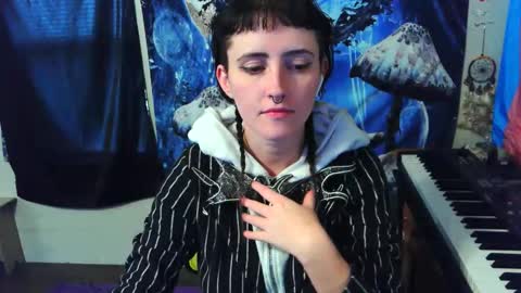 Stormythunder online show from November 24, 6:40 pm