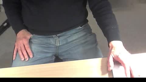 Snapshot of str8_dave chatting on November 16, 5:51 pm Dave online show from November 16, 5:51 pm