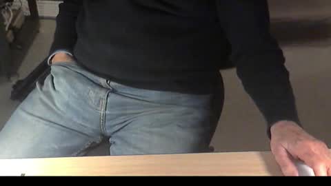 Snapshot of str8_dave chatting on November 22, 9:14 pm Dave online show from November 22, 9:14 pm