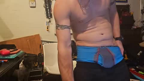 Snapshot of str8foryouguy chatting on February 16, 10:54 pm Str8 online show from February 16, 10:54 pm