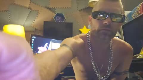 Snapshot of str8foryouguy chatting on March 8, 10:24 pm Str8 online show from March 8, 10:24 pm