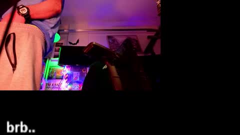 Str8 online show from December 16, 6:35 pm