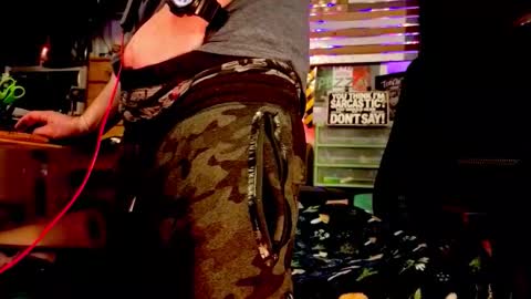 Str8 online show from February 11, 5:29 pm