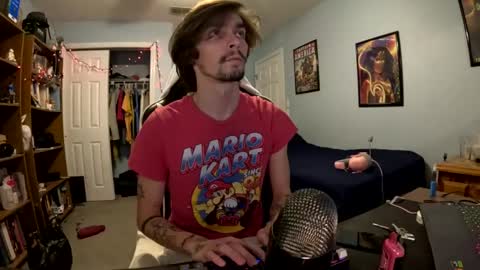 Snapshot of str8whiteboy21 chatting on December 8, 5:07 am str8whiteboy21 online show from December 8, 5:07 am