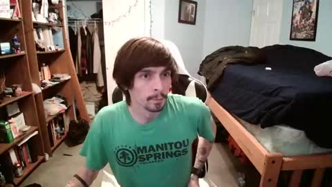 Snapshot of str8whiteboy21 chatting on February 26, 5:53 am str8whiteboy21 online show from February 26, 5:53 am