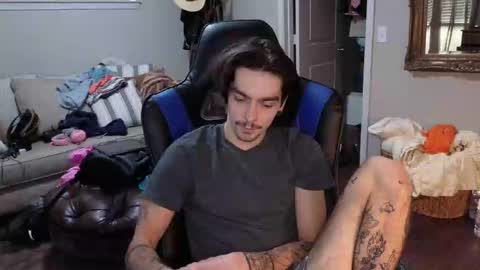 Snapshot of str8whiteboy21 chatting on September 9, 8:08 pm str8whiteboy21 online show from September 9, 8:08 pm