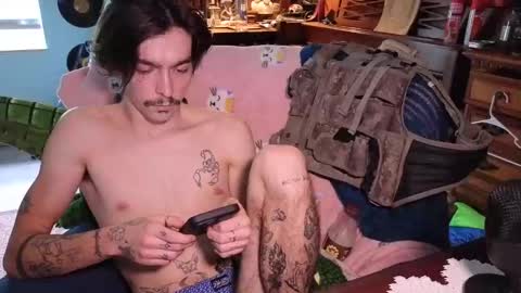 Snapshot of str8whiteboy21 chatting on October 4, 3:21 pm str8whiteboy21 online show from October 4, 3:21 pm