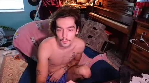 Snapshot of str8whiteboy21 chatting on October 5, 4:16 pm str8whiteboy21 online show from October 5, 4:16 pm