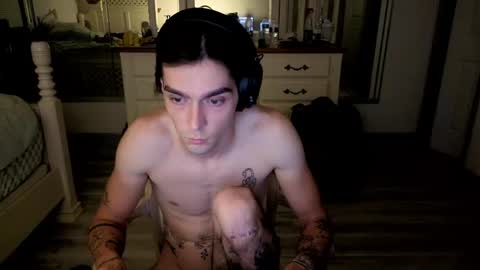 Snapshot of str8whiteboy21 chatting on May 12, 4:09 am str8whiteboy21 online show from May 12, 4:09 am